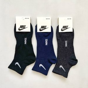 Средние подростковые носки с резинкой на стопе Nike