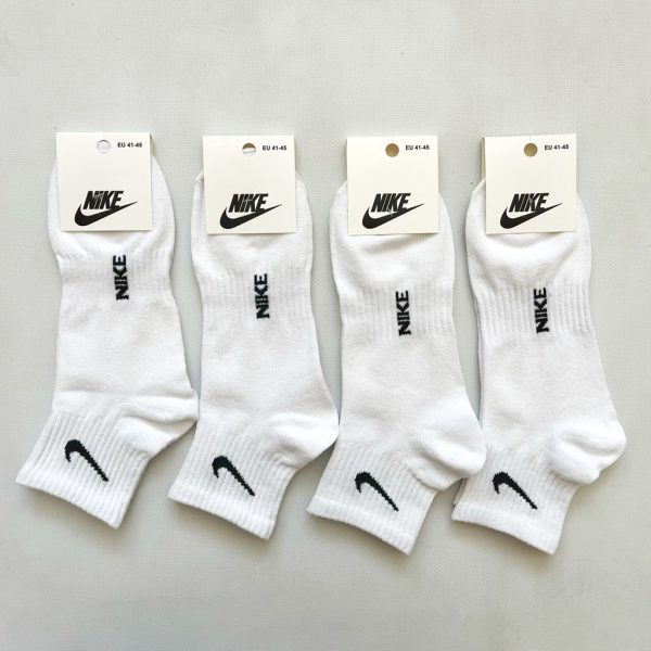 Средние мужские носки с резинкой на стопе Nike