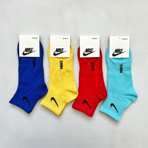 Средние женские носки с резинкой на стопе Nike